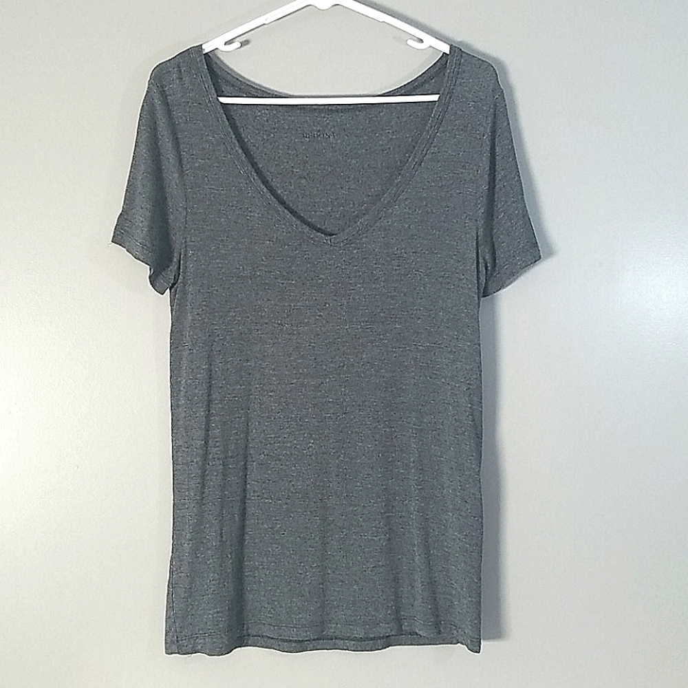 Merona v-neck tee, S